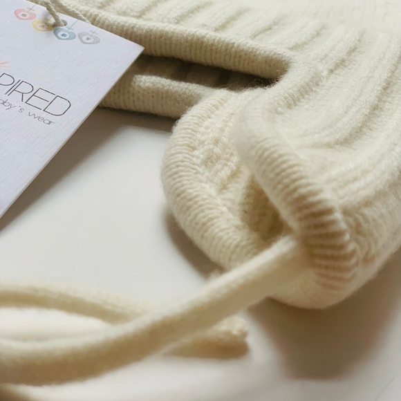Merino wool baby hat for girls.Organic wool softwarm. Size 12-24m ( 48-50 cm)